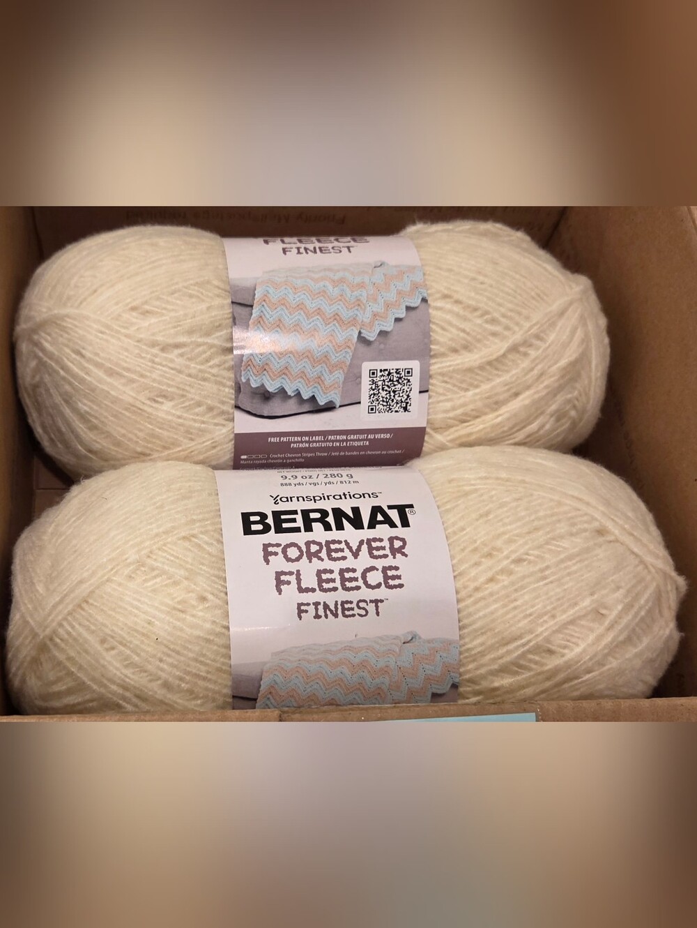 BERNAT JUMBO 2 SKEINS Forever Fleece Finest  SANDY HEATHER 9.9 OZ 888 YDS EACH